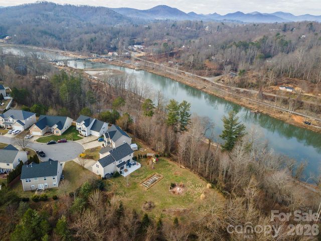 53 Stone River Drive, Asheville, NC 28804