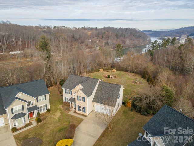 53 Stone River Drive, Asheville, NC 28804