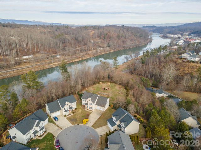 53 Stone River Drive, Asheville, NC 28804