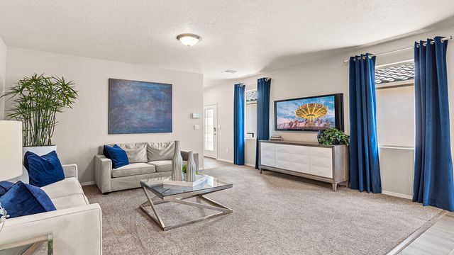 1469 Calle Oeste NW, Los Lunas, NM 87031