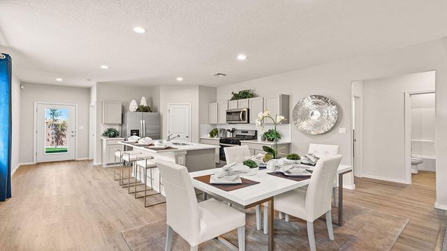 1469 Calle Oeste NW, Los Lunas, NM 87031