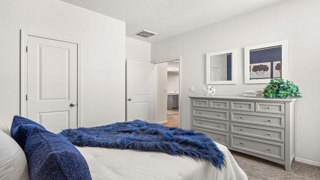 1469 Calle Oeste NW, Los Lunas, NM 87031