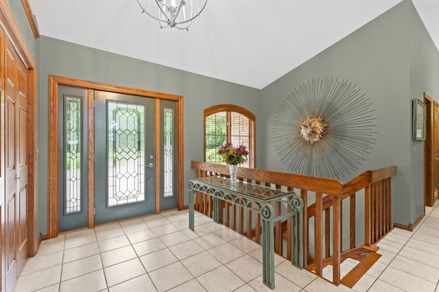 1635 Chippewa Drive NW, Rochester, MN 55901