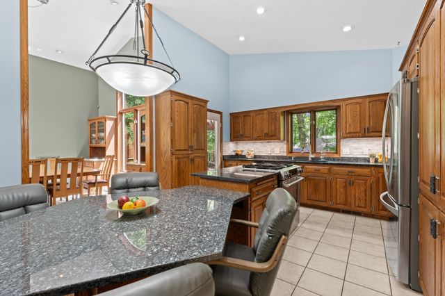 1635 Chippewa Drive NW, Rochester, MN 55901