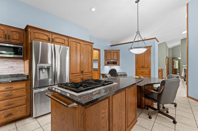 1635 Chippewa Drive NW, Rochester, MN 55901