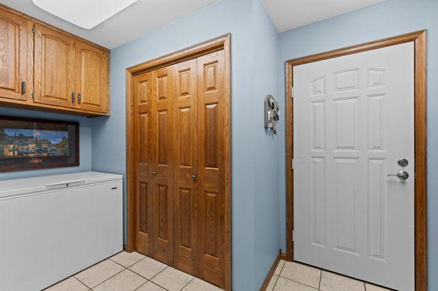 1635 Chippewa Drive NW, Rochester, MN 55901