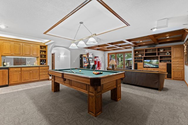 1635 Chippewa Drive NW, Rochester, MN 55901