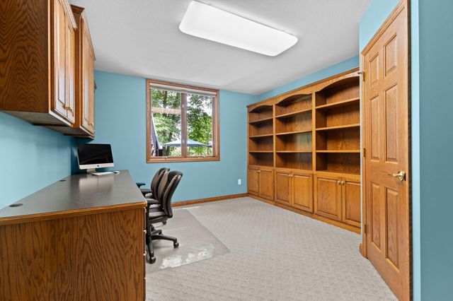 1635 Chippewa Drive NW, Rochester, MN 55901