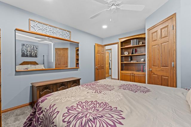 1635 Chippewa Drive NW, Rochester, MN 55901