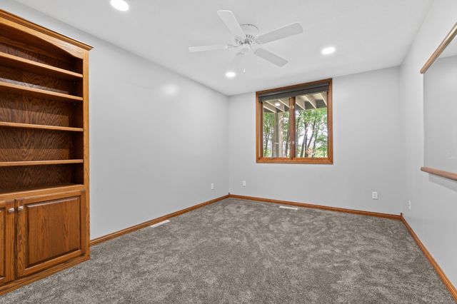 1635 Chippewa Drive NW, Rochester, MN 55901
