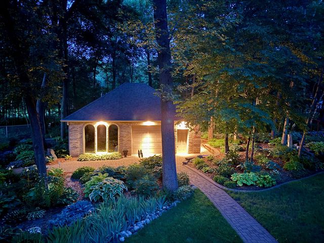 1635 Chippewa Drive NW, Rochester, MN 55901