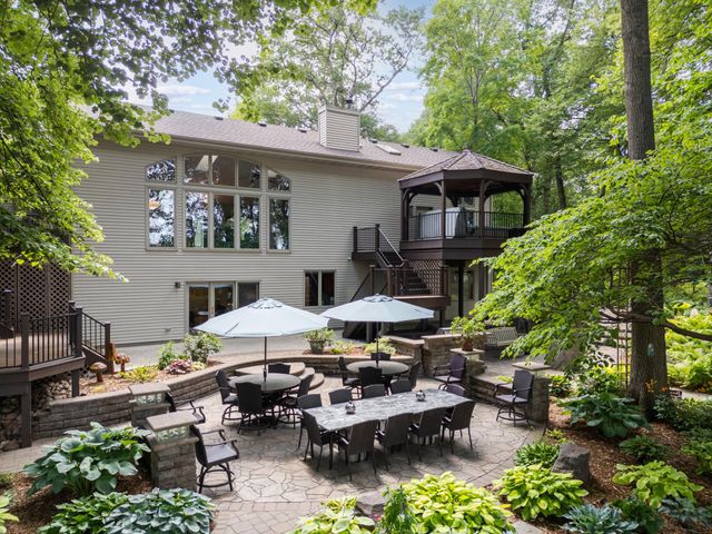 1635 Chippewa Drive NW, Rochester, MN 55901