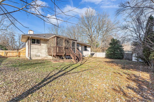2892 S Timbercreek Avenue, Springfield, MO 65807