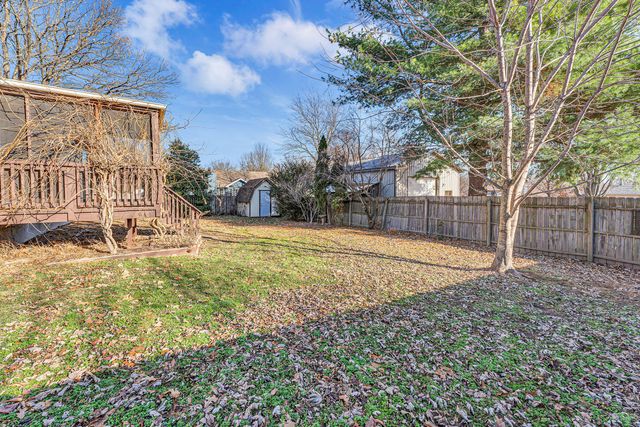 2892 S Timbercreek Avenue, Springfield, MO 65807