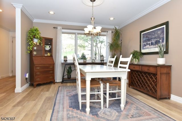 41 Litchult Ln, Mahwah Twp., NJ 07430
