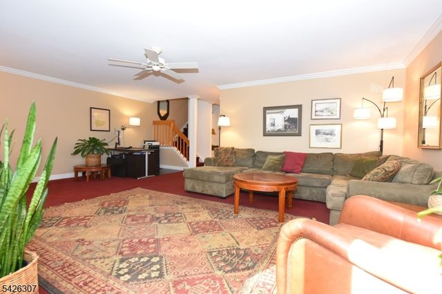 41 Litchult Ln, Mahwah Twp., NJ 07430