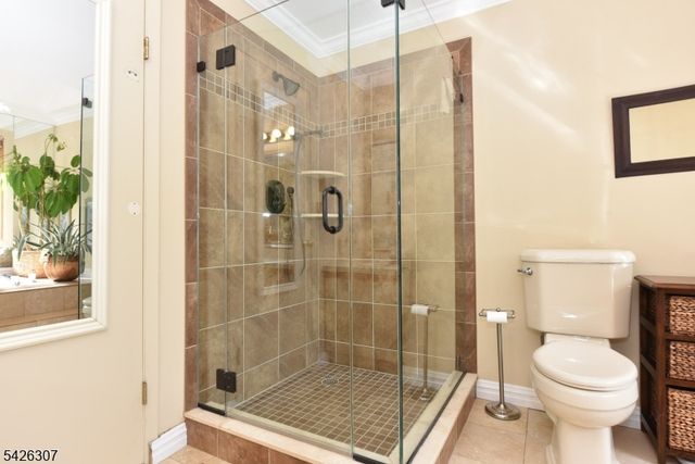 41 Litchult Ln, Mahwah Twp., NJ 07430