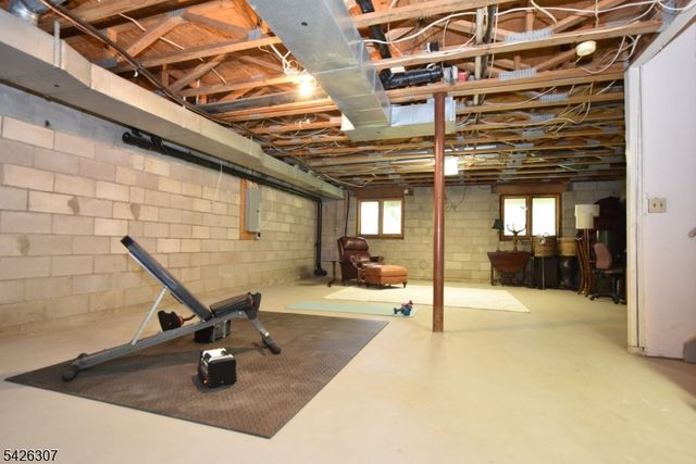 41 Litchult Ln, Mahwah Twp., NJ 07430