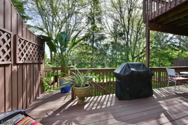 41 Litchult Ln, Mahwah Twp., NJ 07430