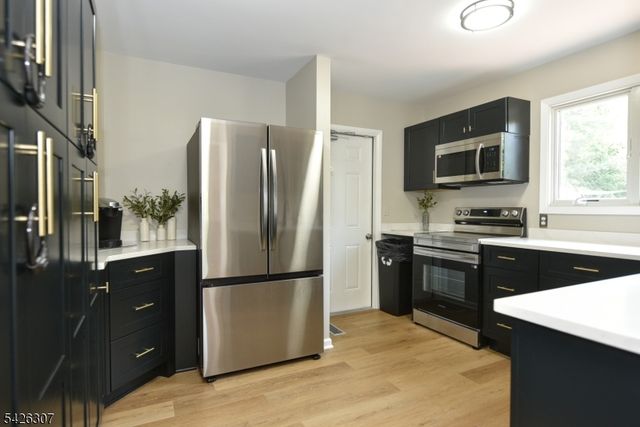 41 Litchult Ln, Mahwah Twp., NJ 07430