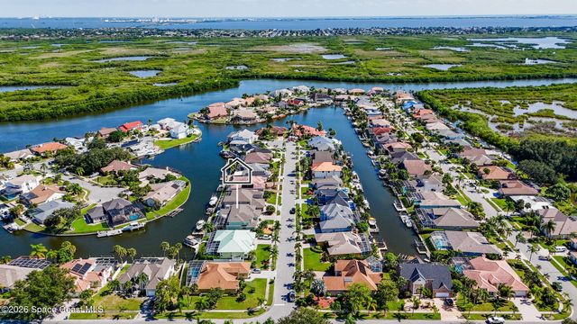 212 Sykes Point Lane, Merritt Island, FL 32953