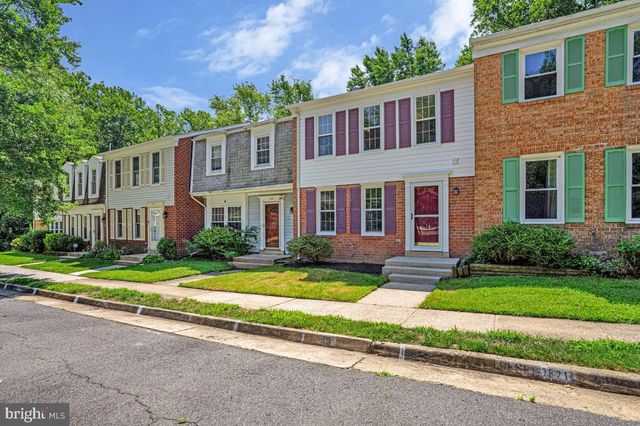 7821 GROVELAND SQ, Springfield, VA 22153