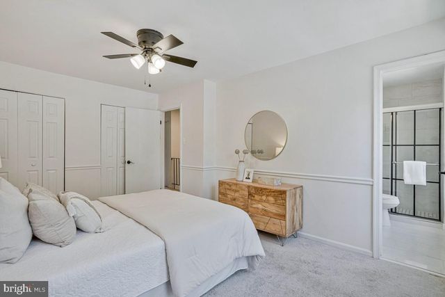 7821 GROVELAND SQ, Springfield, VA 22153
