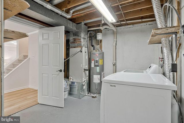 7821 GROVELAND SQ, Springfield, VA 22153
