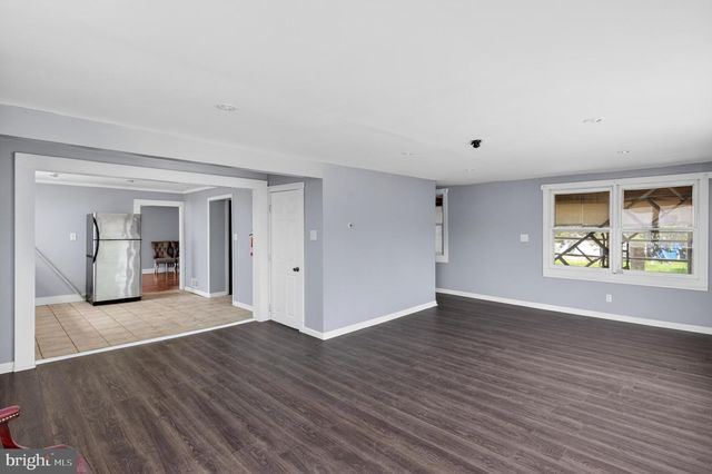 306 DELSEA DR, Sewell, NJ 08080
