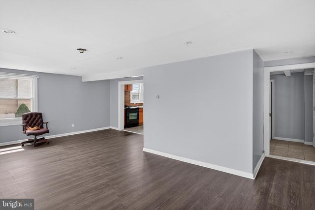 306 DELSEA DR, Sewell, NJ 08080