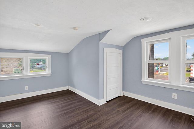 306 DELSEA DR, Sewell, NJ 08080
