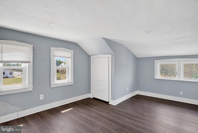 306 DELSEA DR, Sewell, NJ 08080
