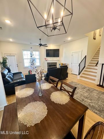 612 Bolivar Drive, Nesbit, MS 38651