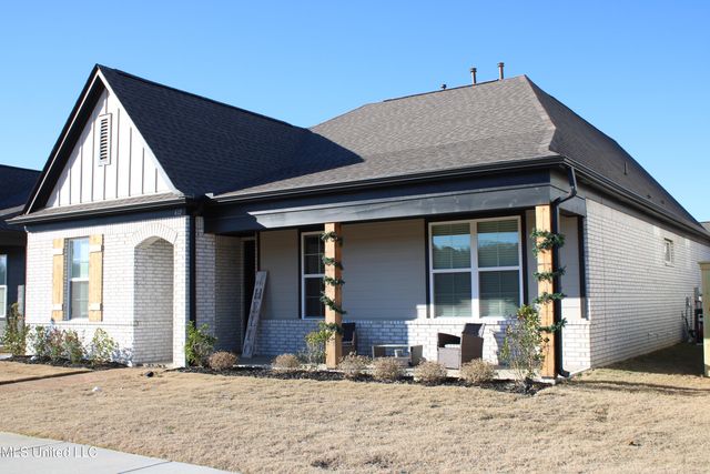 612 Bolivar Drive, Nesbit, MS 38651