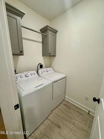 612 Bolivar Drive, Nesbit, MS 38651