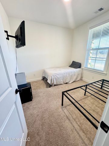 612 Bolivar Drive, Nesbit, MS 38651