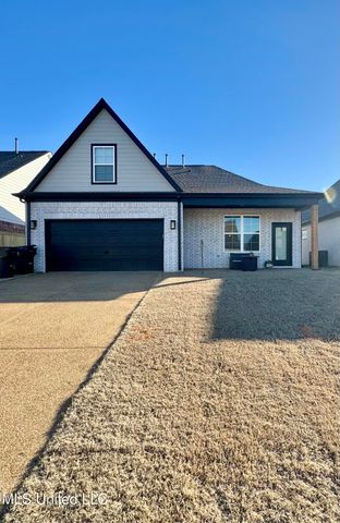 612 Bolivar Drive, Nesbit, MS 38651