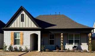 612 Bolivar Drive, Nesbit, MS 38651