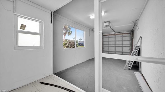 331 Washington CT, Fort Myers Beach, FL 33931