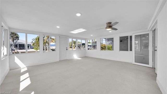 331 Washington CT, Fort Myers Beach, FL 33931