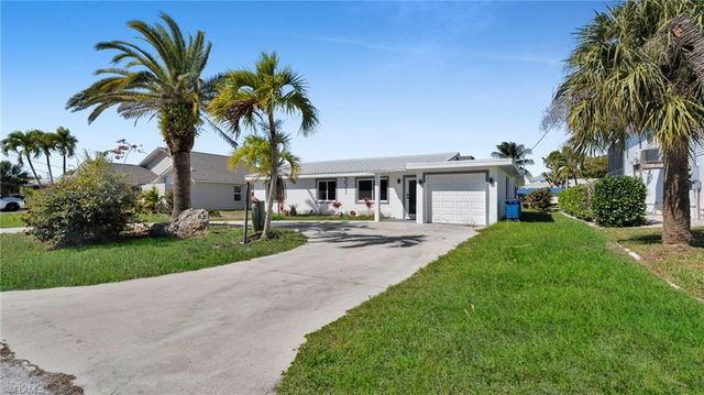 331 Washington CT, Fort Myers Beach, FL 33931