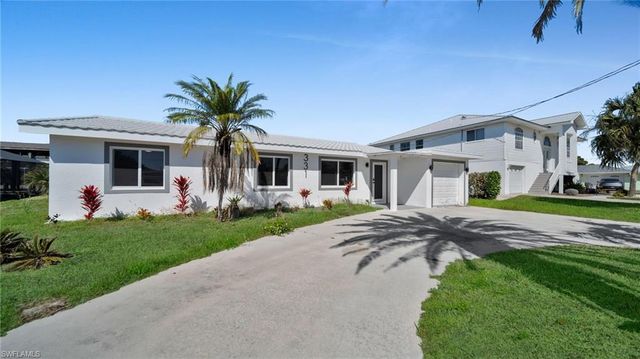 331 Washington CT, Fort Myers Beach, FL 33931