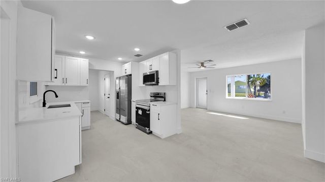 331 Washington CT, Fort Myers Beach, FL 33931