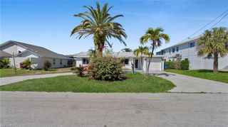 331 Washington CT, Fort Myers Beach, FL 33931