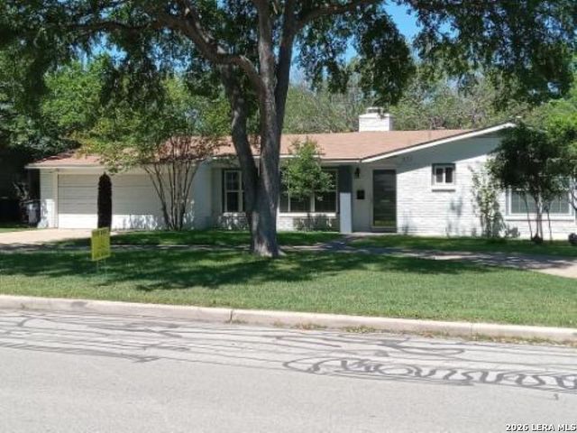 327 Rockhill Dr, San Antonio, TX 78209