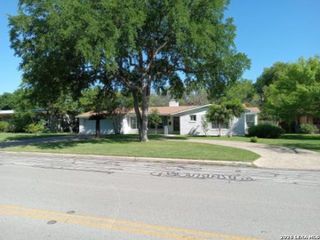 327 Rockhill Dr, San Antonio, TX 78209