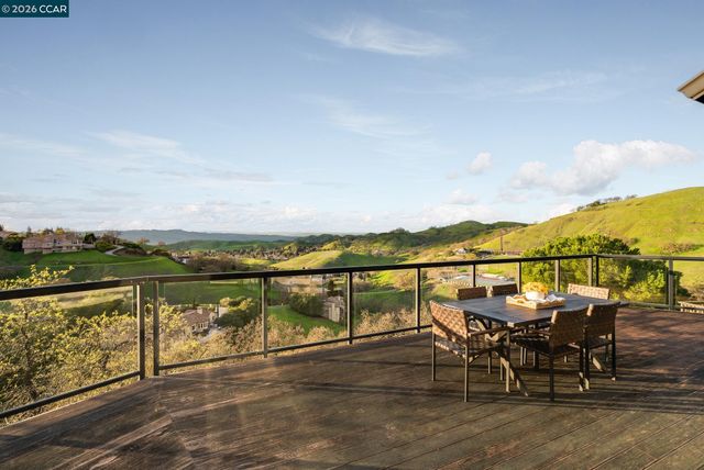 145 Sugar Creek Ln, Alamo, CA 94507