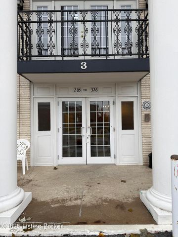 310 El Conquistador Pl 310, Louisville, KY 40220