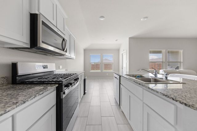 752 Cedarbrook Drive, Fort Worth, TX 76131