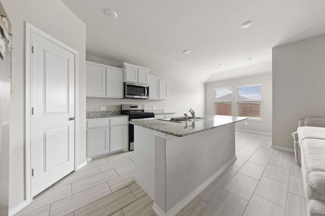 752 Cedarbrook Drive, Fort Worth, TX 76131